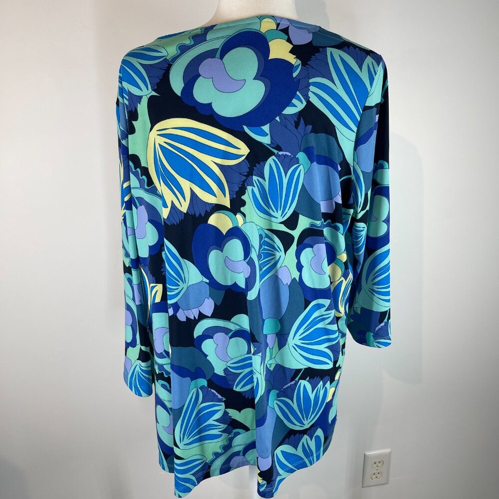 Susan Graver Blue Floral Liquid Knit Blouse size XL - Picture 3 of 4